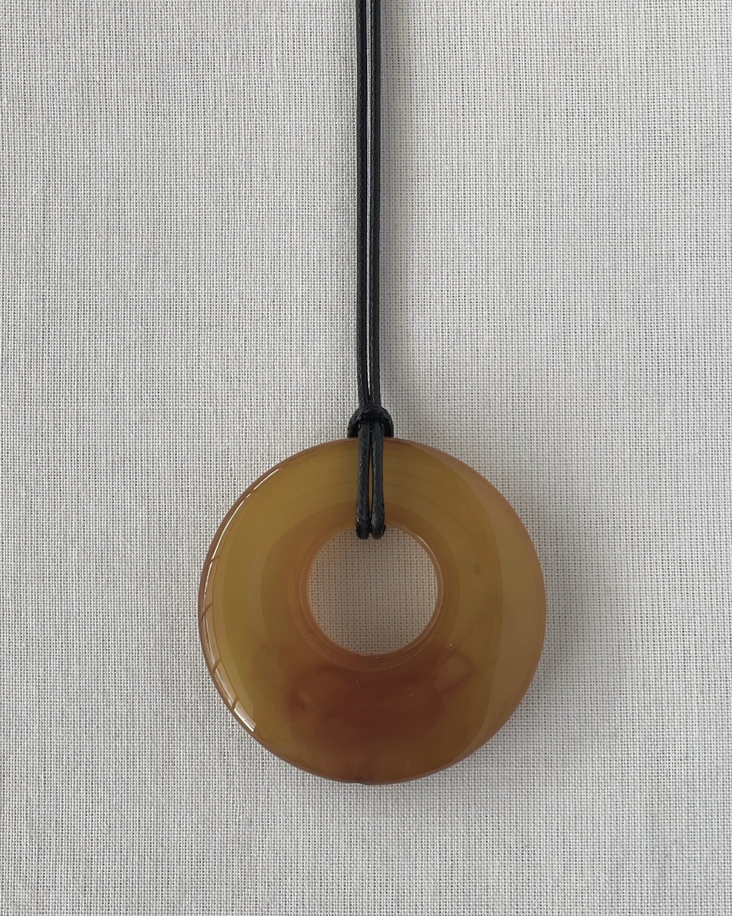 AMBER AGATE HOOP NECKLACE 10