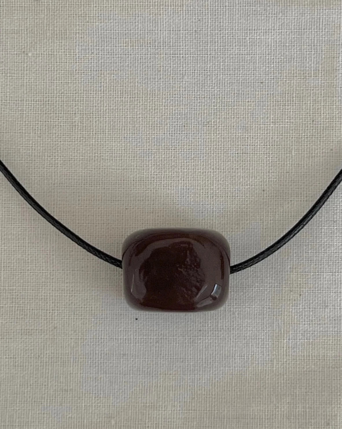 BROWN GLASS CUBE EXTRA LONG CORD NECKLACE