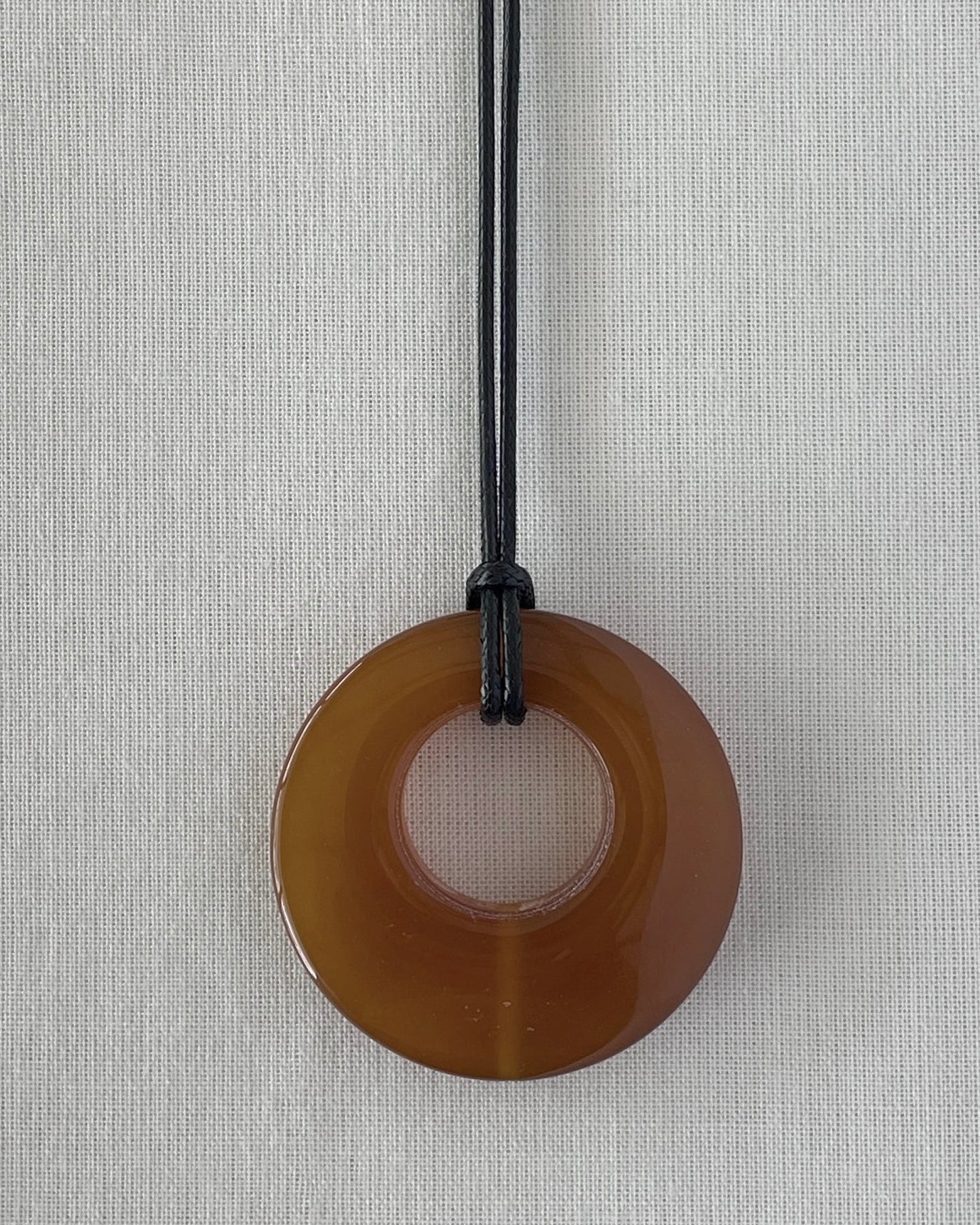 AMBER AGATE HOOP NECKLACE 03