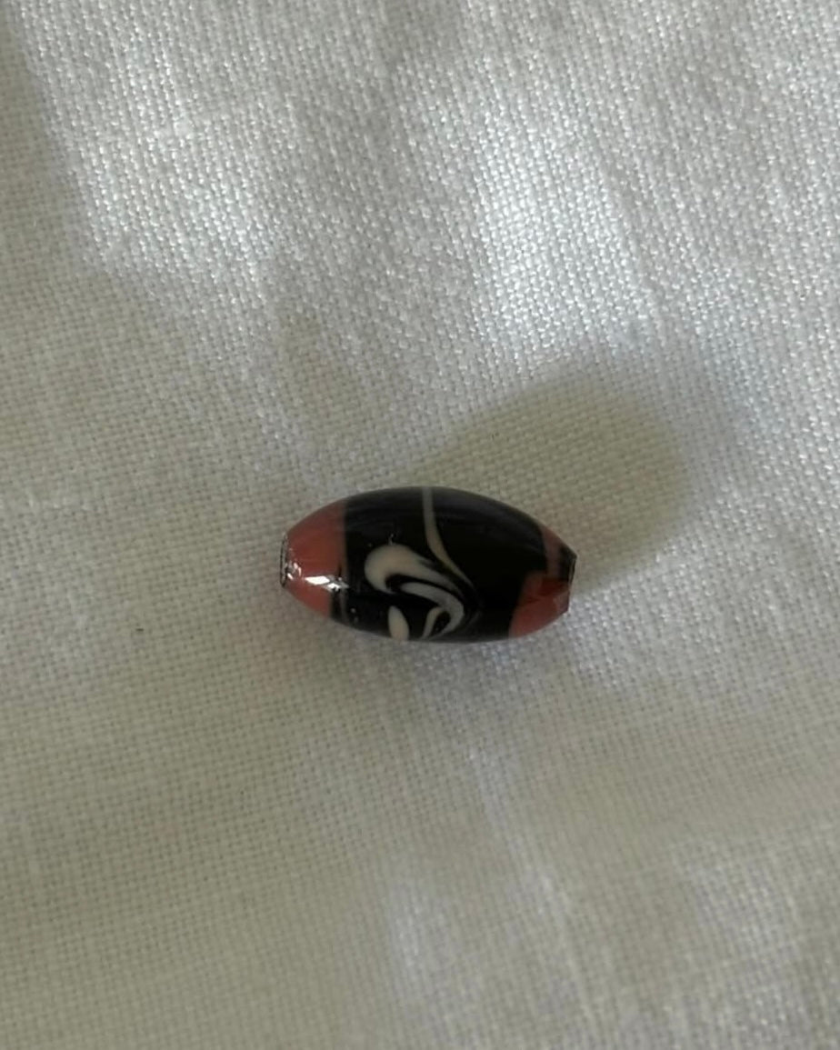 TINY RED / BLACK PAINTED GLASS BEAN NECKLACE