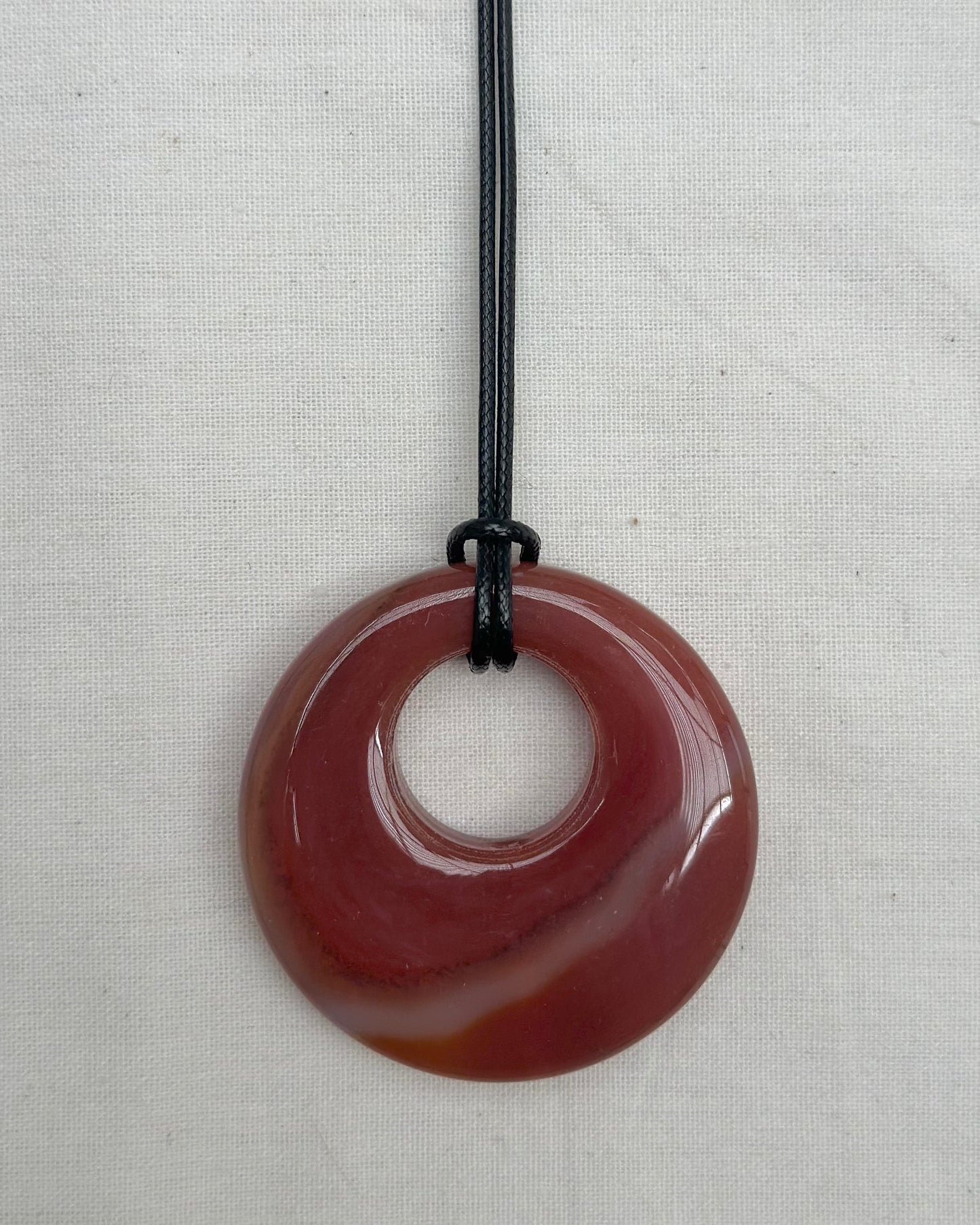 RED AGATE HOOP NECKLACE 04