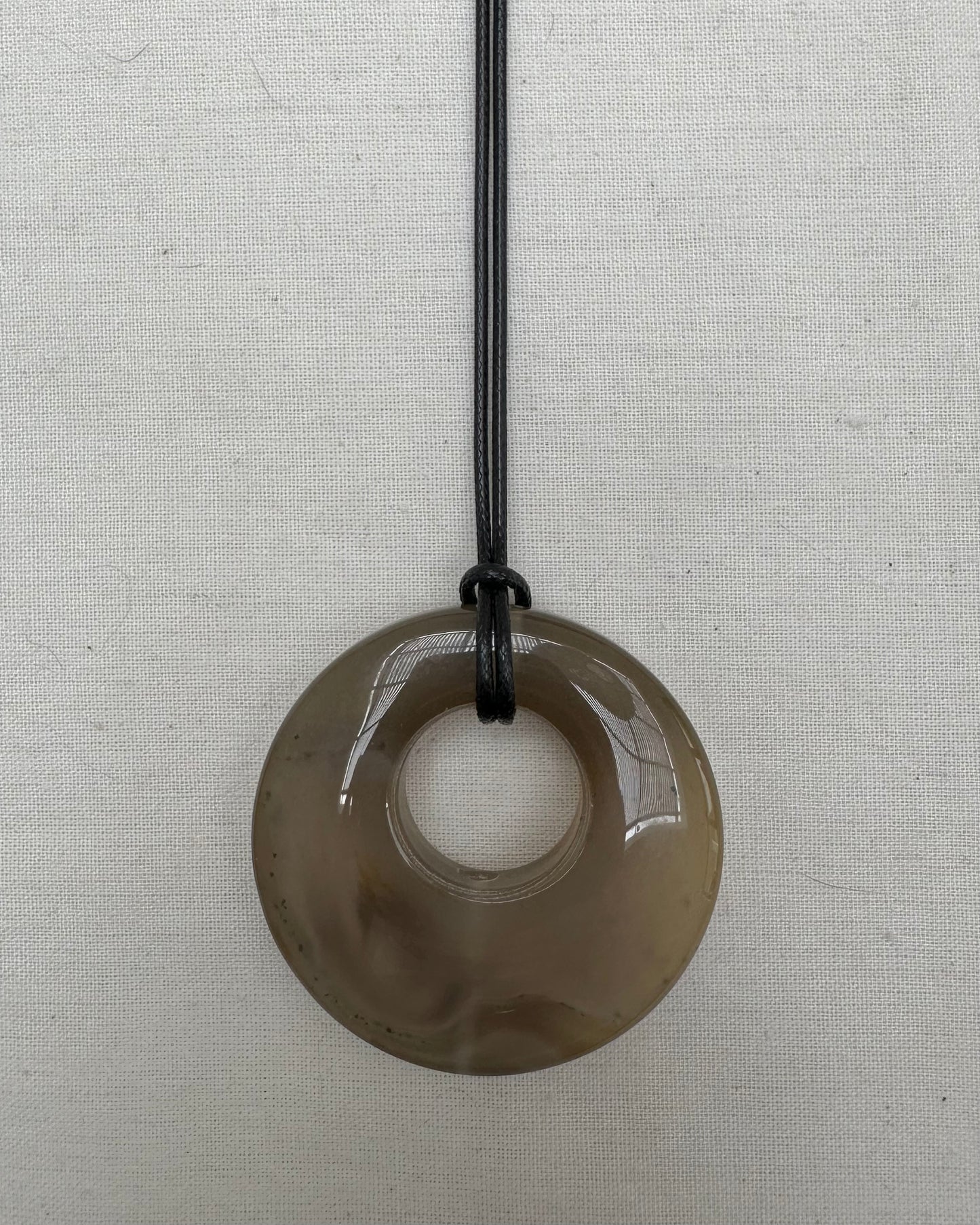 GREY AGATE HOOP NECKLACE 01