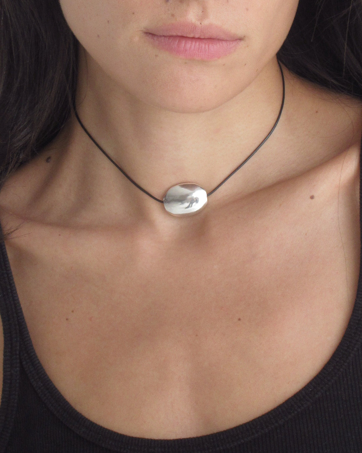 SMALL SILVER OVAL CORD NECKLACE