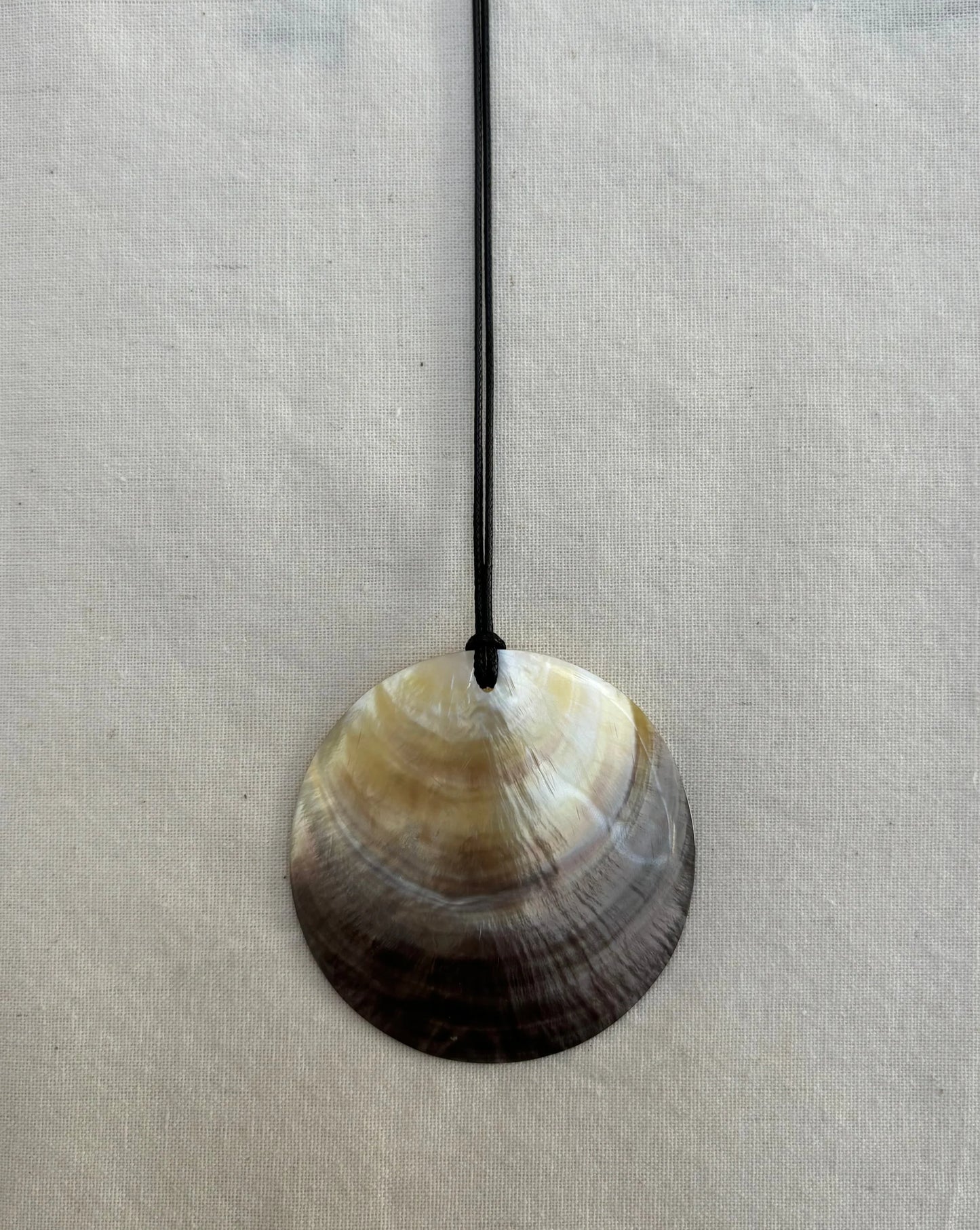 MOTHER OF PEARL SHELL DISC LONG CORD NECKLACE