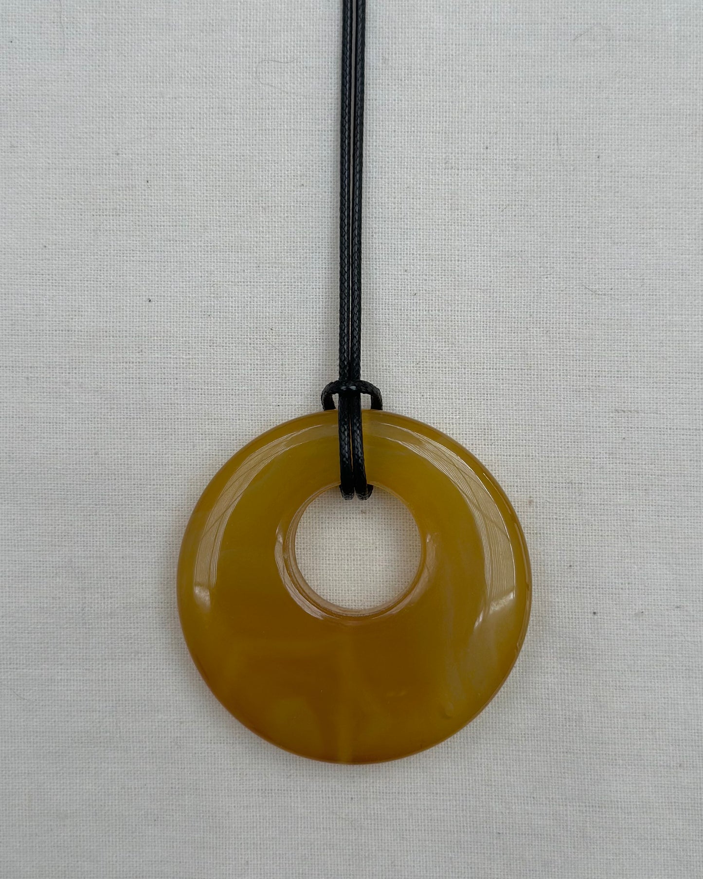 AMBER AGATE HOOP NECKLACE 07