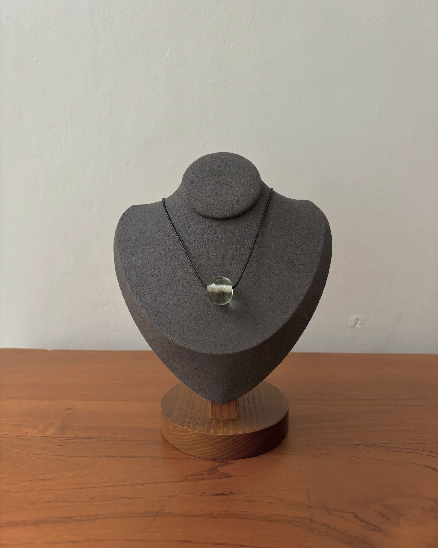 CLEAR GLASS SPHERE NECKLACE
