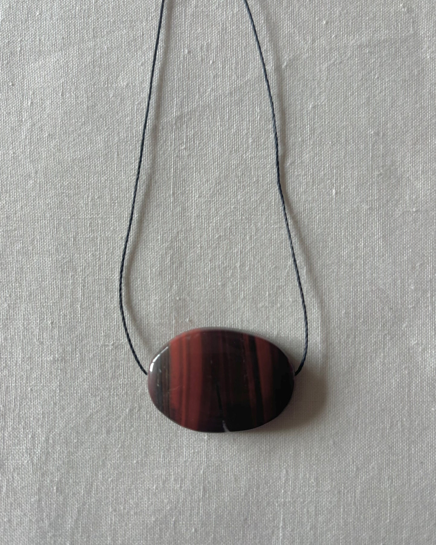 RED TIGER'S EYE OVAL NECKLACE 01