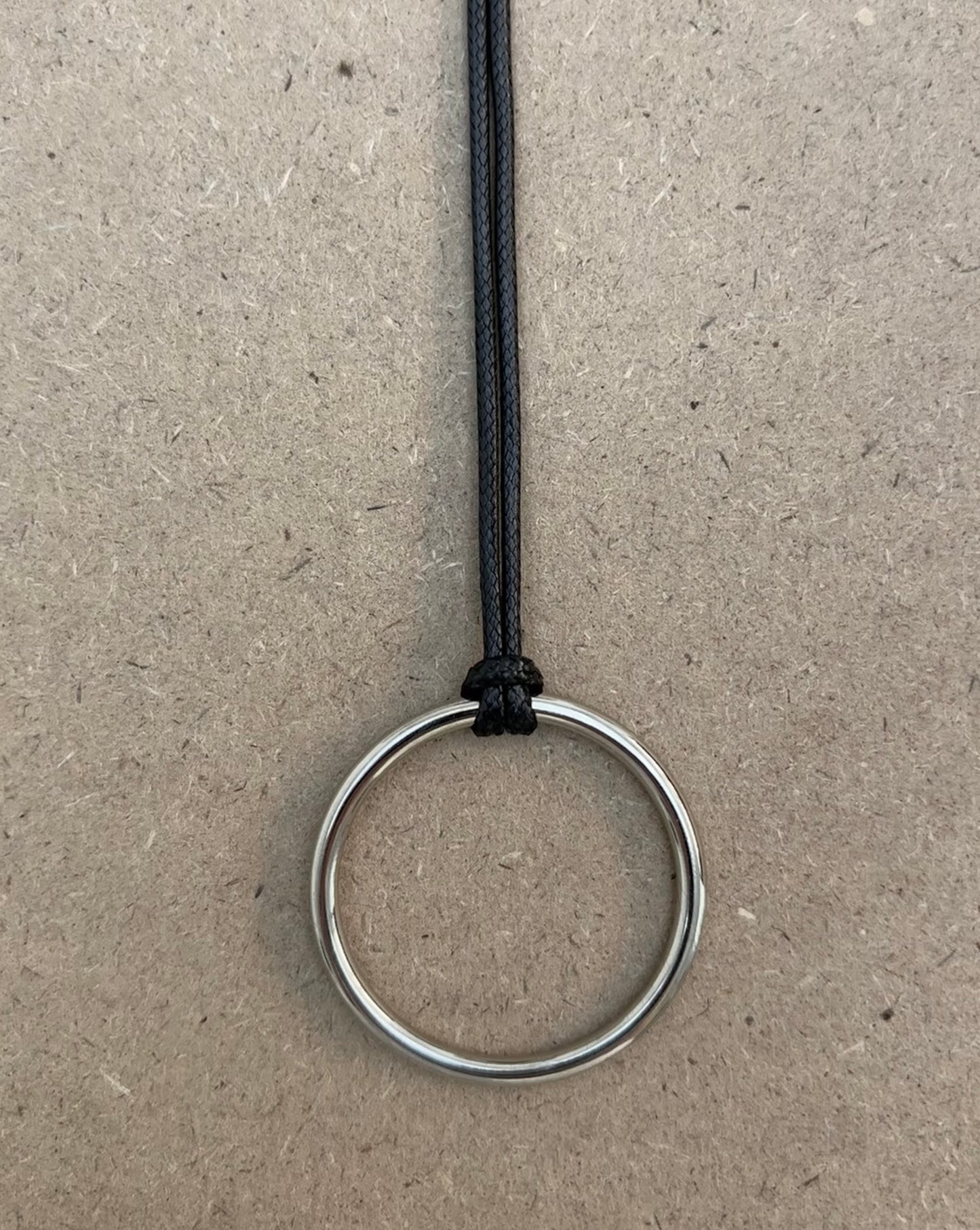 METAL RING NECKLACE