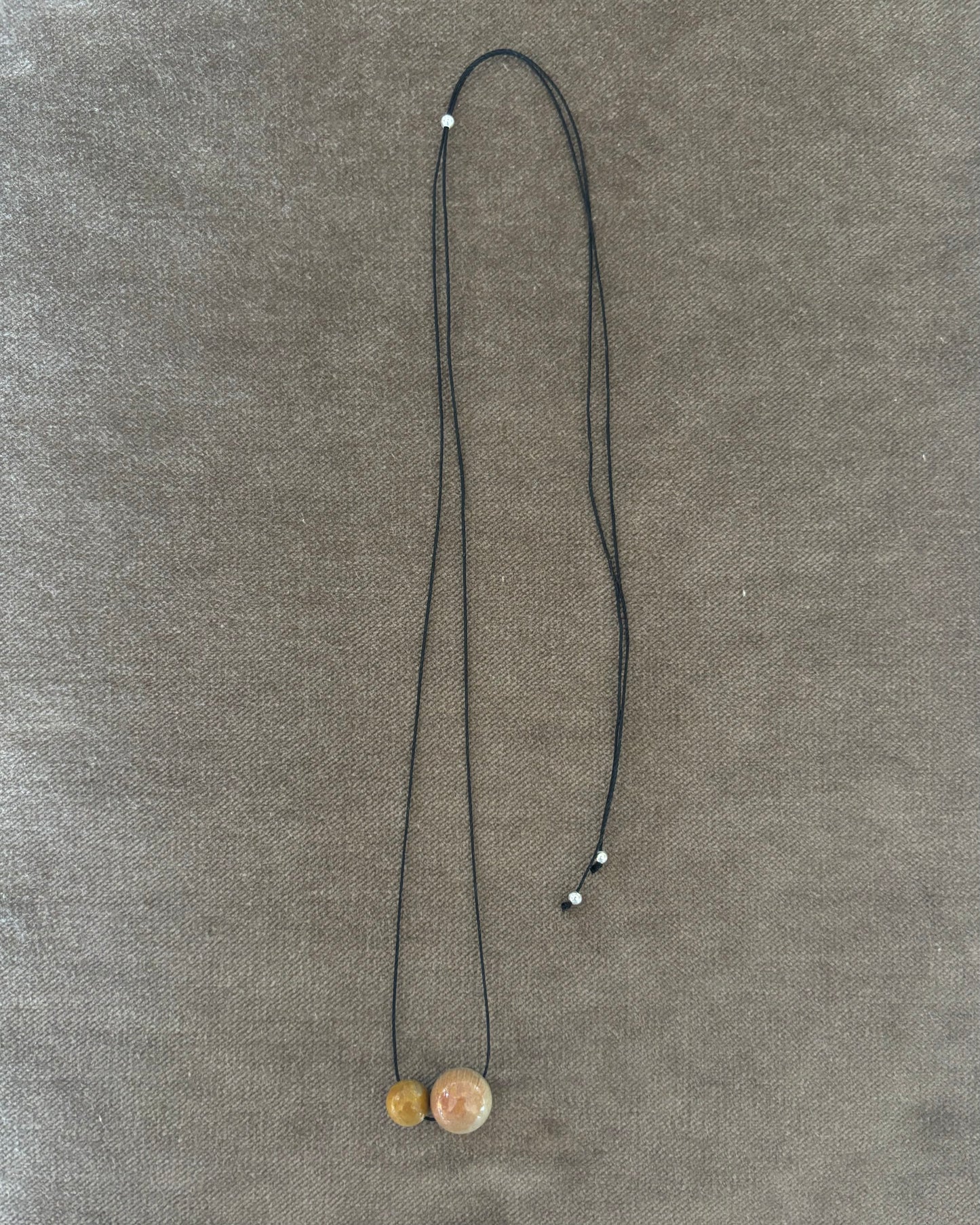 GREY / AMBER CHRYSANTHEMUM DOUBLE SPHERE NECKLACE 02