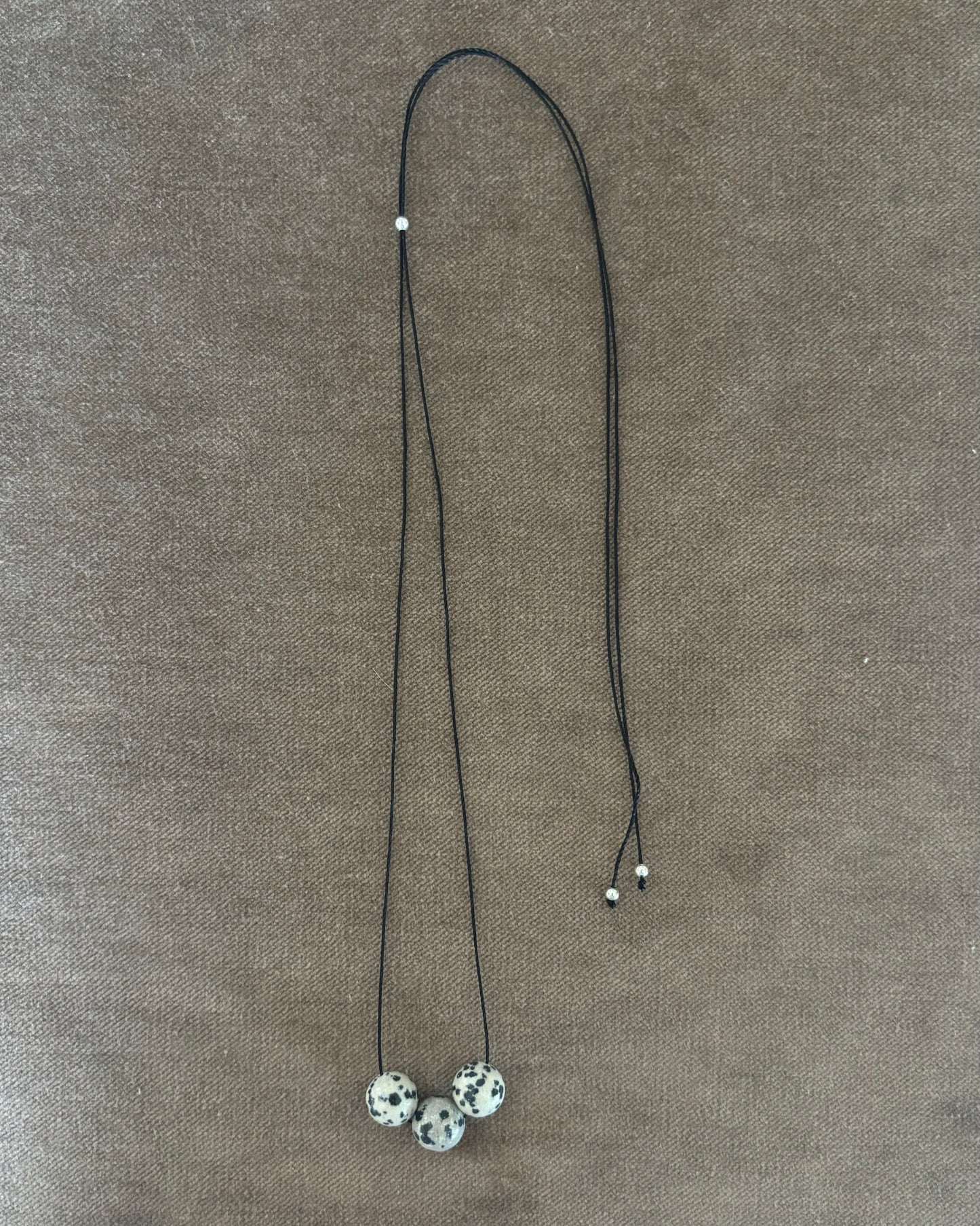 DALMATION JASPER TRIPLE SPHERE NECKLACE 01