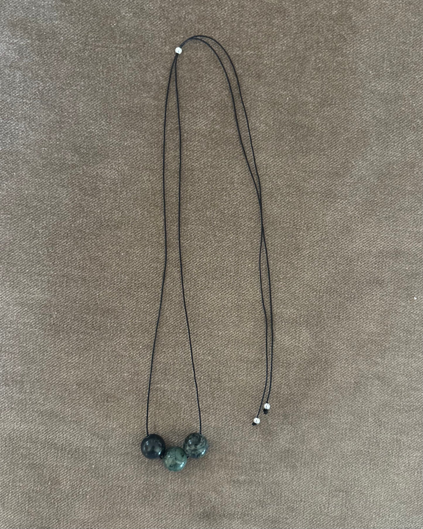GREEN KAMBABA TRIPLE SPHERE NECKLACE 01