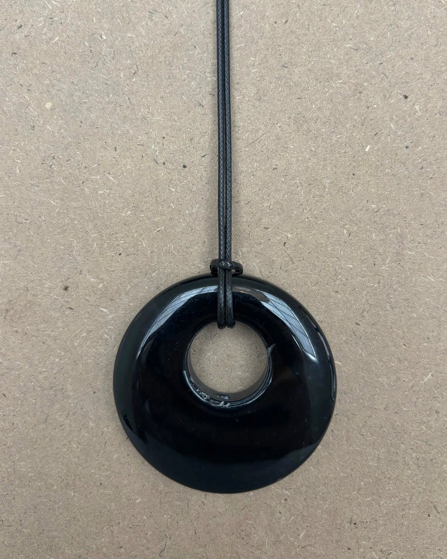 BLACK AGATE HOOP NECKLACE 07