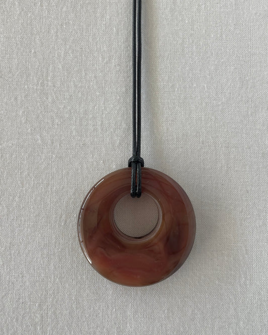BROWN AGATE HOOP NECKLACE 16