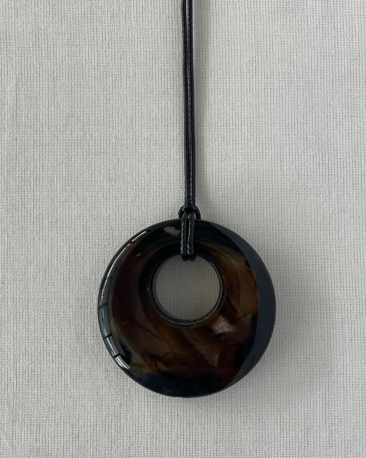 BLACK / BROWN AGATE HOOP NECKLACE 01