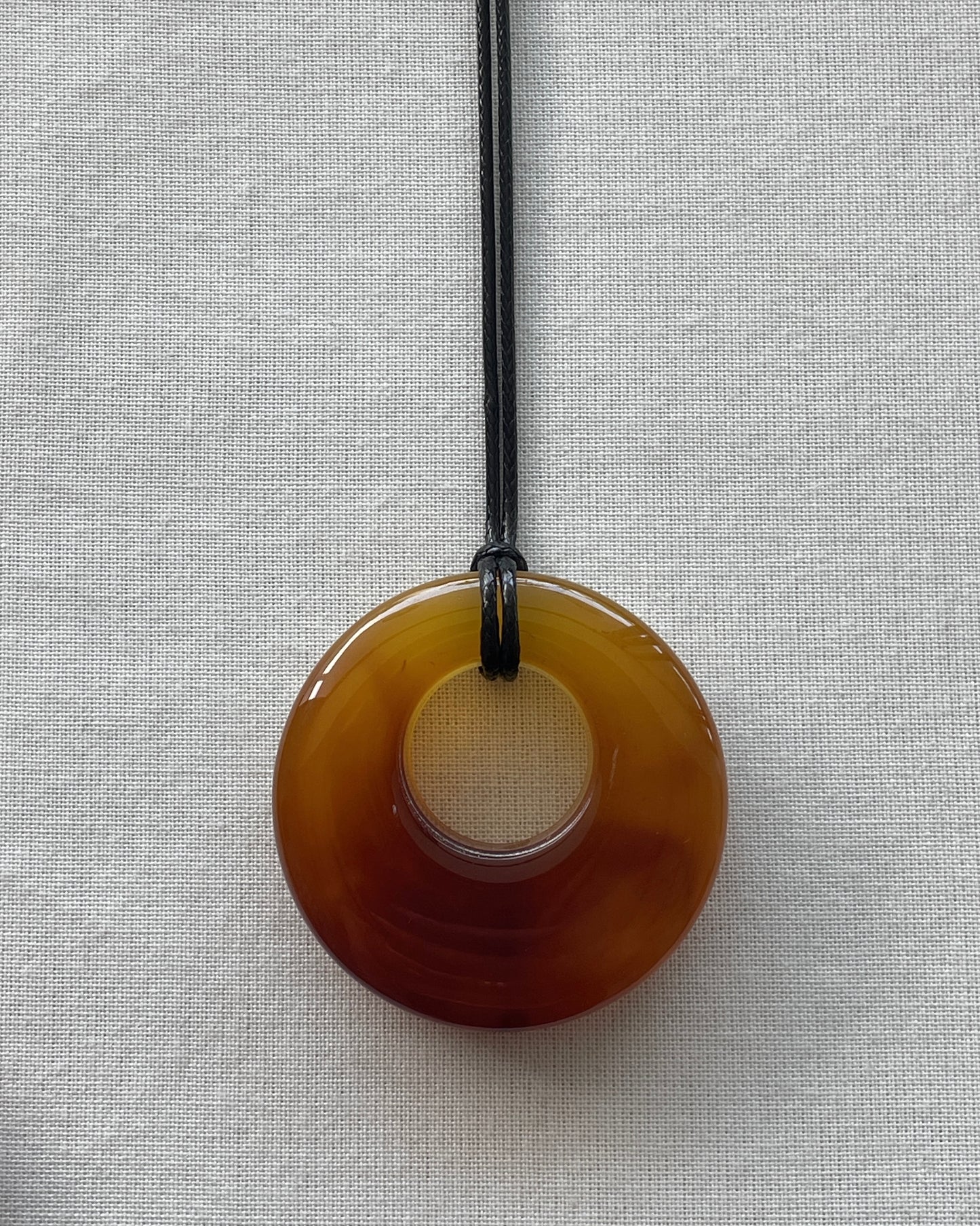 AMBER AGATE HOOP NECKLACE 10