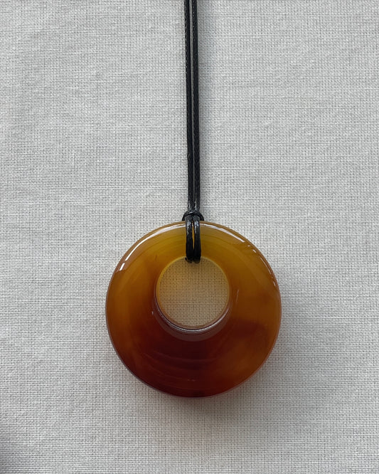 AMBER AGATE HOOP NECKLACE 10