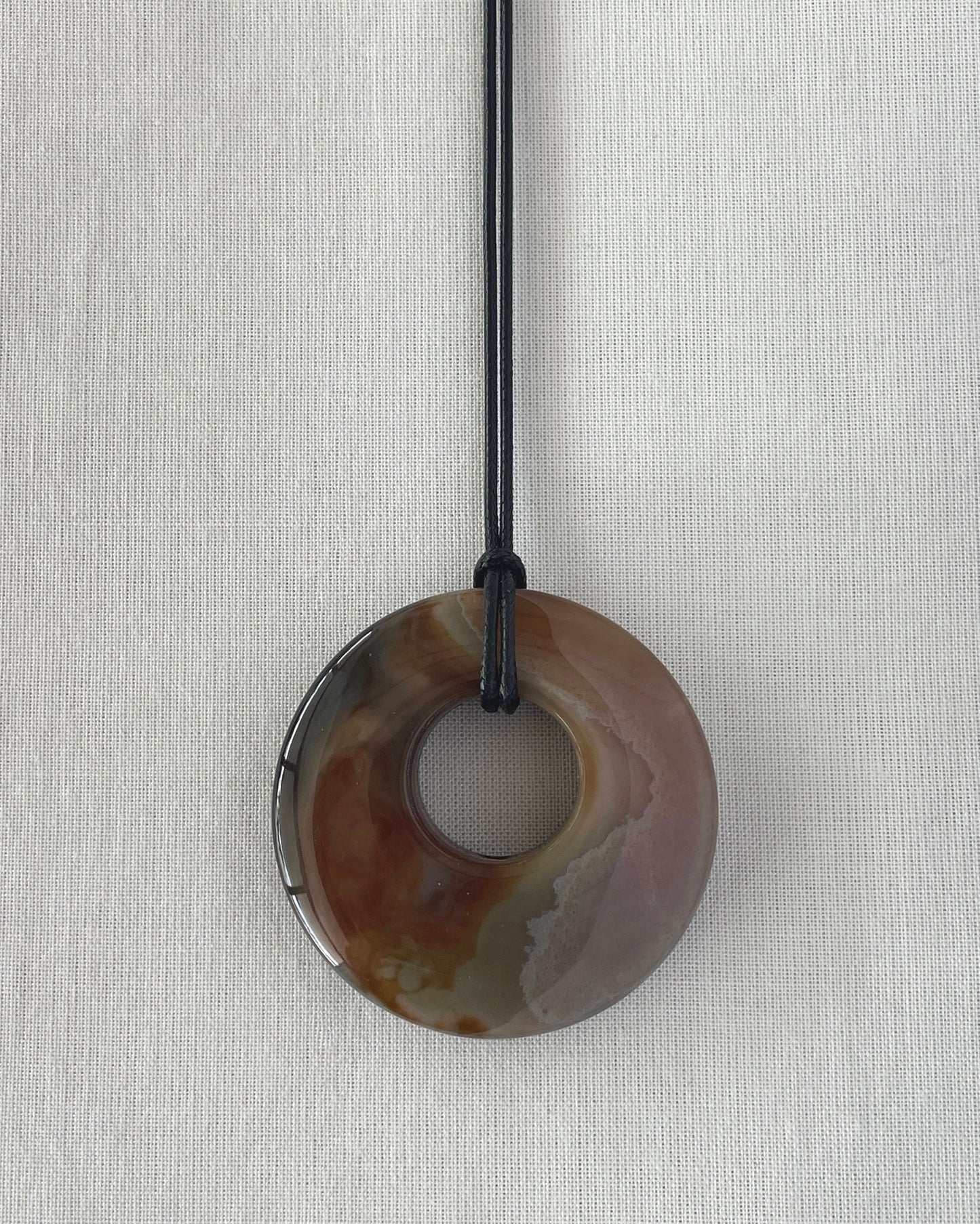 BROWN / AMBER AGATE HOOP NECKLACE 08