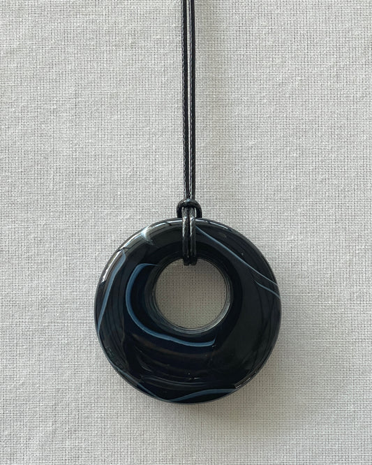 BLACK AGATE HOOP NECKLACE 06
