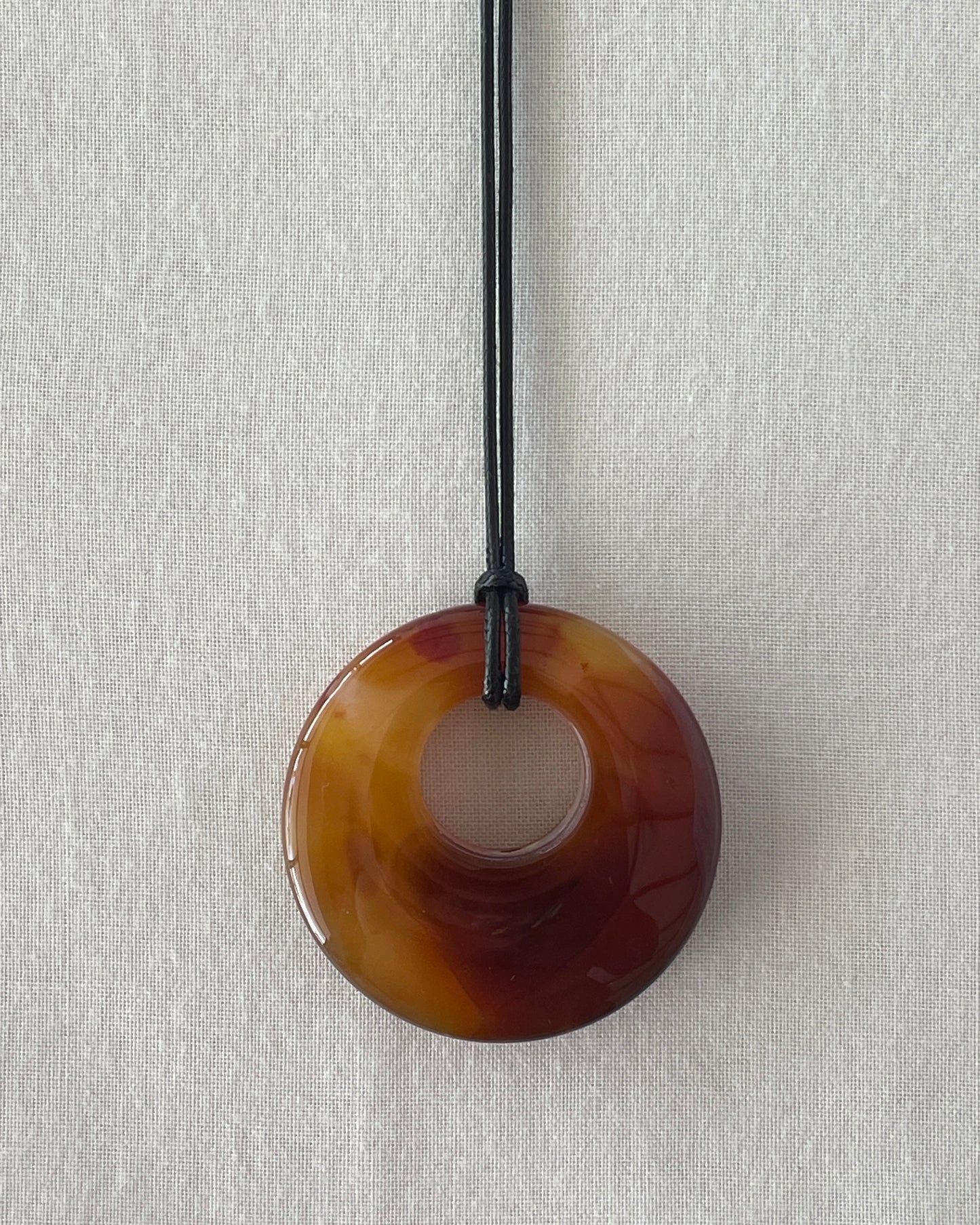AMBER AGATE HOOP NECKLACE 04