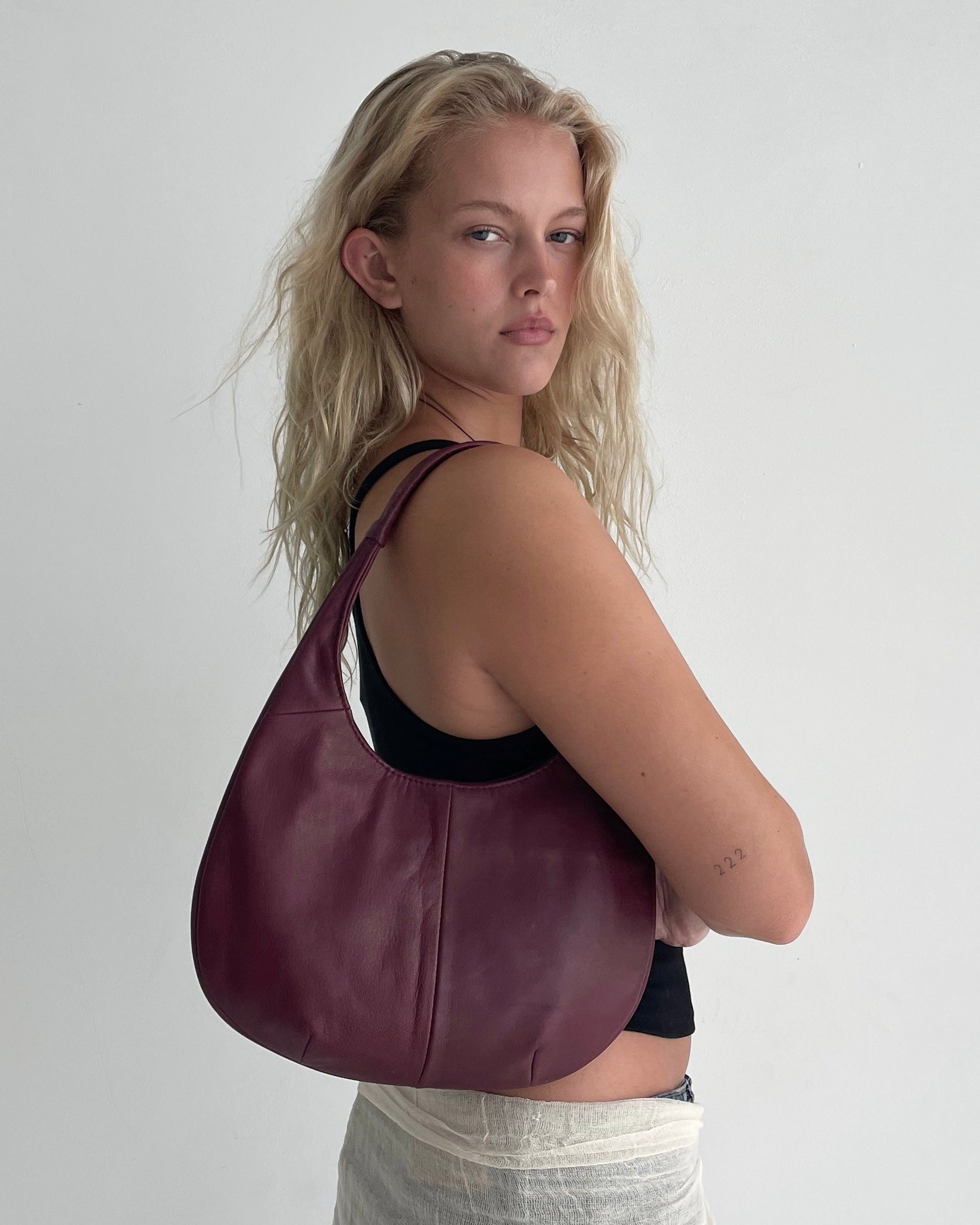 Bag O / BORDEAUX VAKT ヌビバッグ MAROON BINX BAG – Nuri Studios