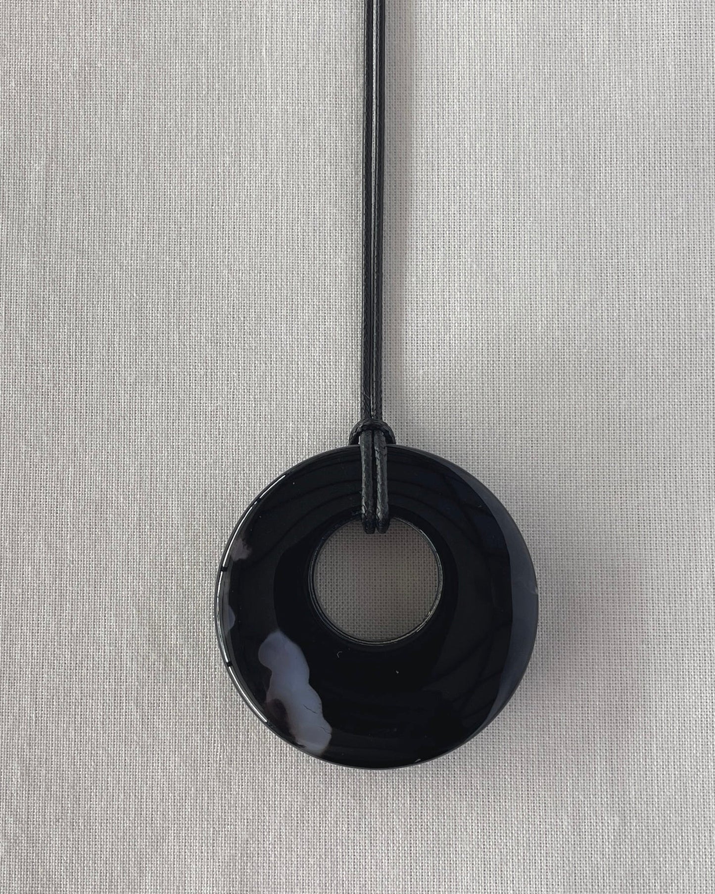 BLACK AGATE HOOP NECKLACE 06