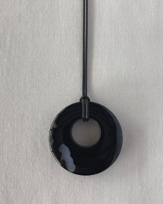 BLACK AGATE HOOP NECKLACE 06