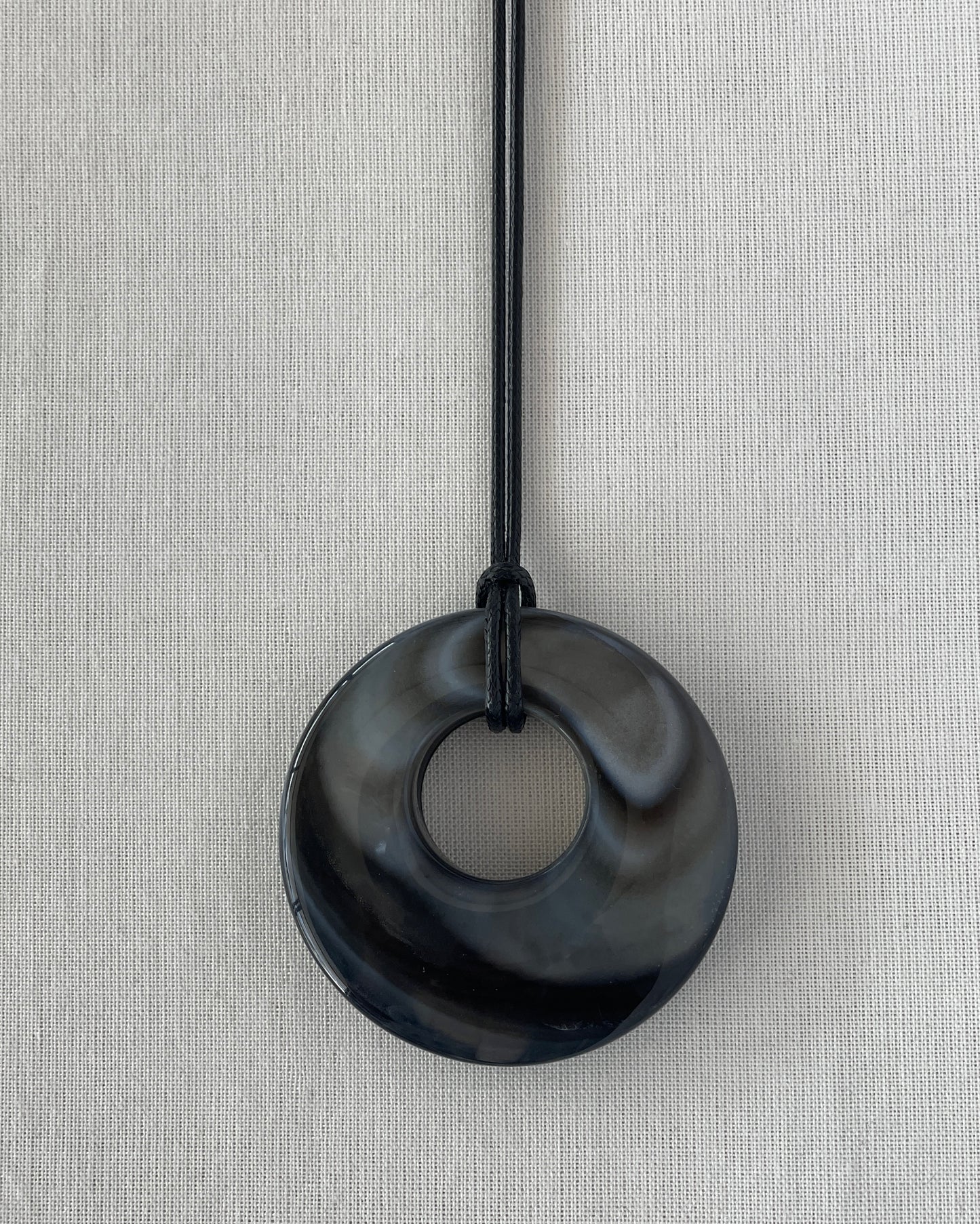 GREY AGATE HOOP NECKLACE 03