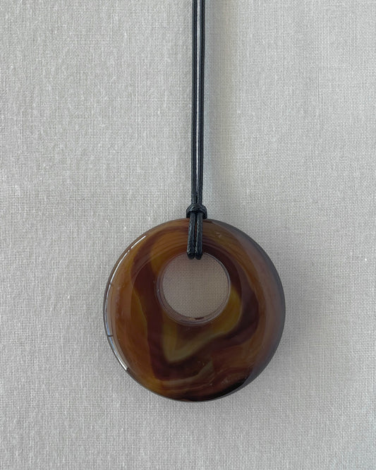 BROWN AGATE HOOP NECKLACE 12