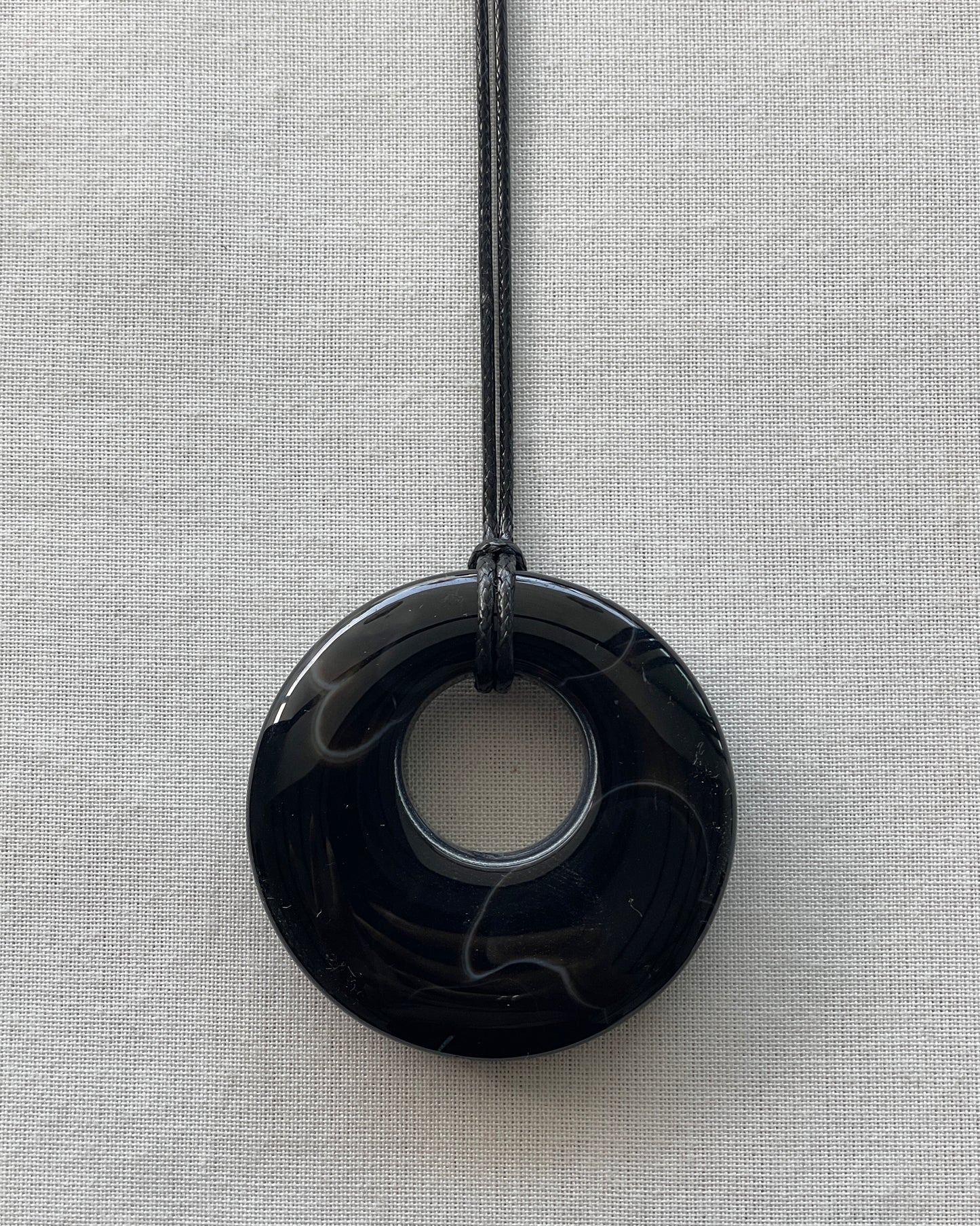 BLACK AGATE HOOP NECKLACE 04