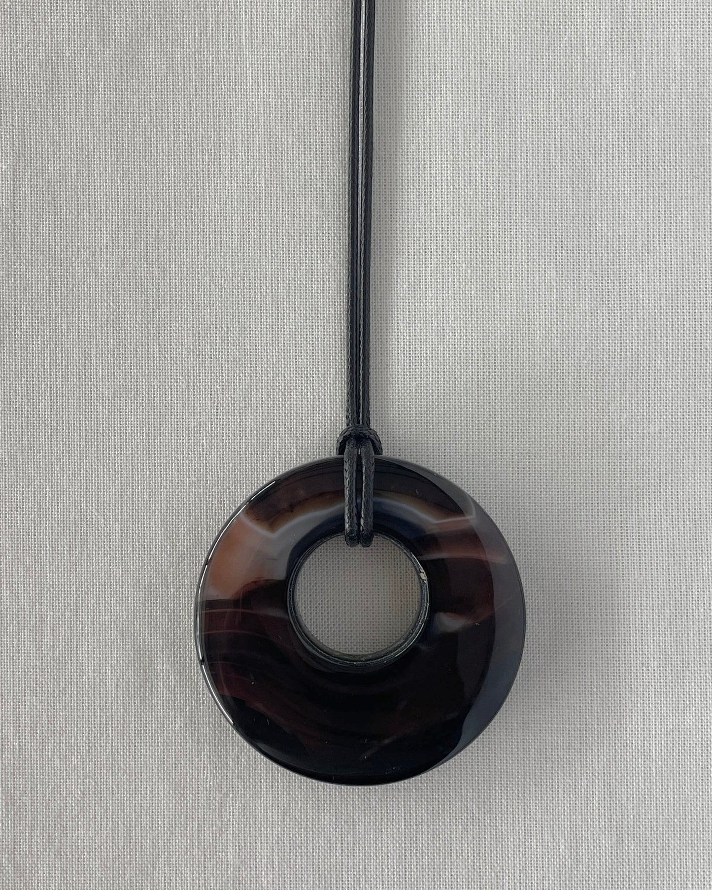 BROWN AGATE HOOP NECKLACE 02