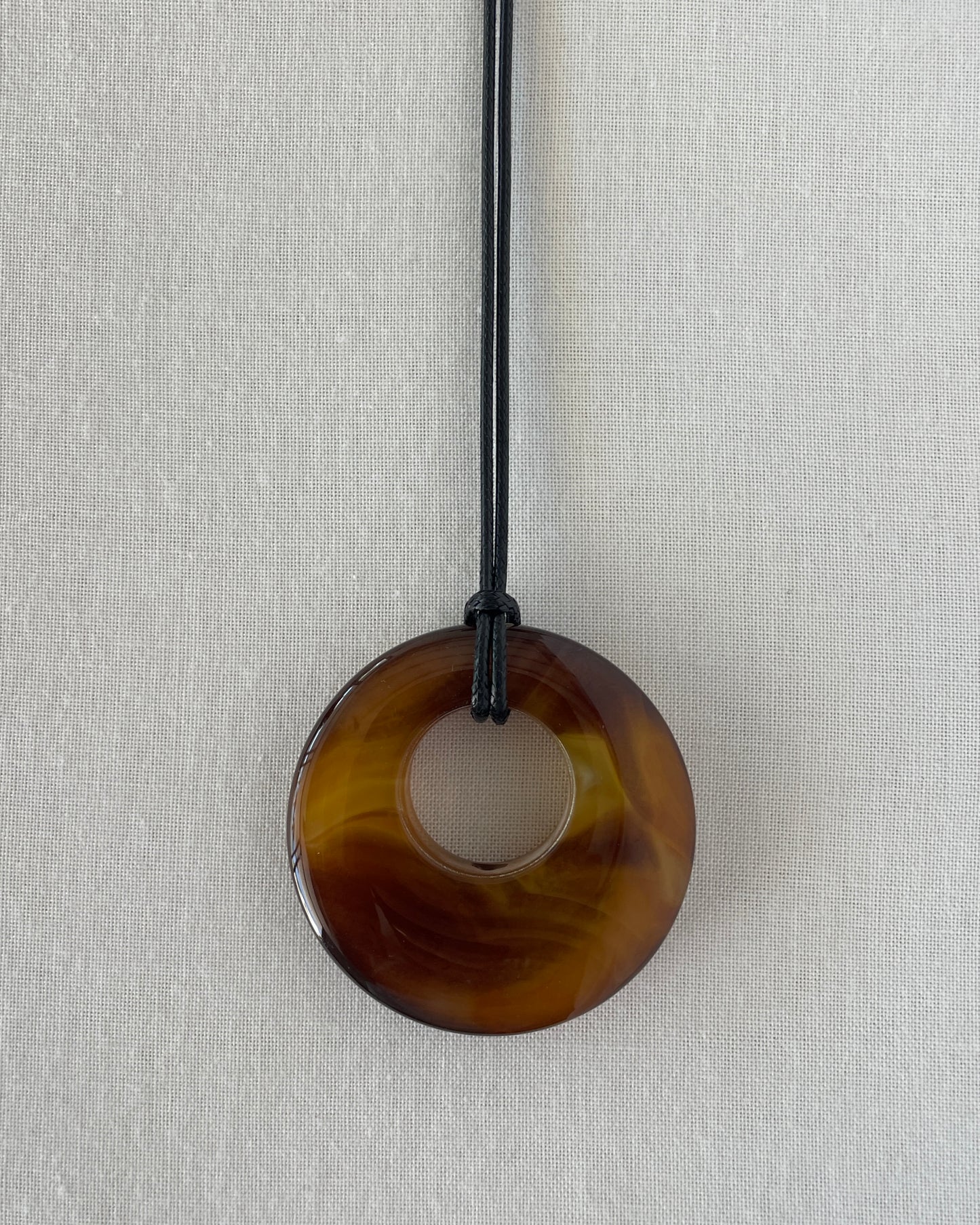 BROWN / AMBER AGATE HOOP NECKLACE 02