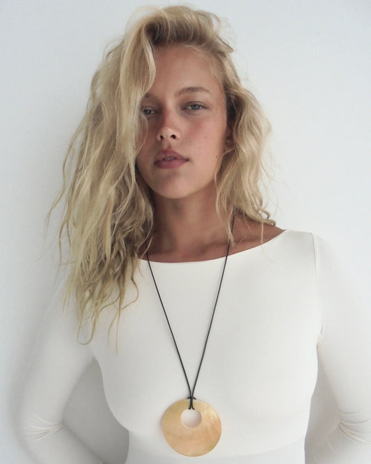 MOTHER OF PEARL SHELL HOOP LONG CORD NECKLACE