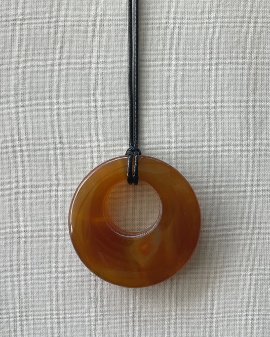 AMBER AGATE HOOP NECKLACE 04