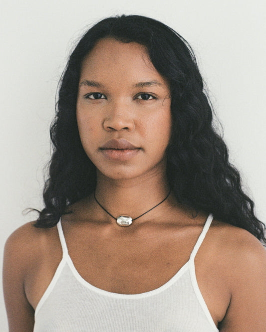 SMALL SILVER OVAL CORD NECKLACE