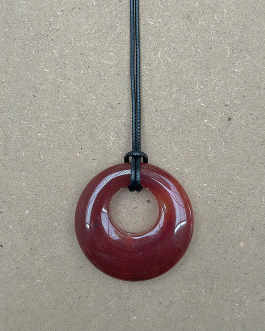 RED AGATE HOOP NECKLACE 04