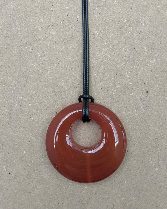 RED AGATE HOOP NECKLACE 05