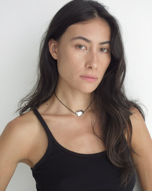 SMALL SILVER OVAL CORD NECKLACE