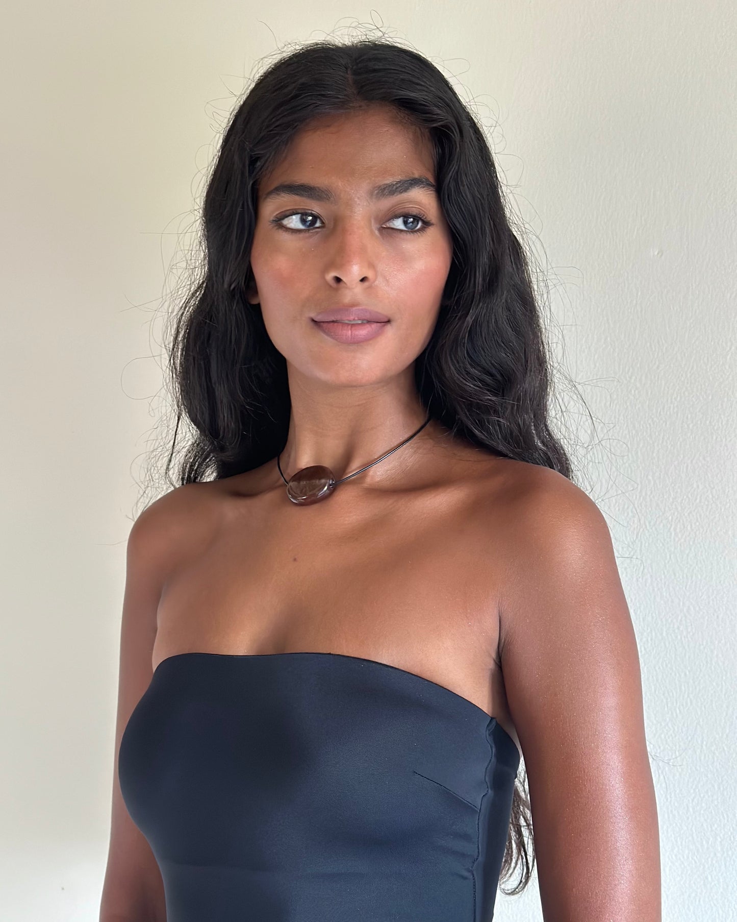 BROWN GLASS CIRCLE NECKLACE