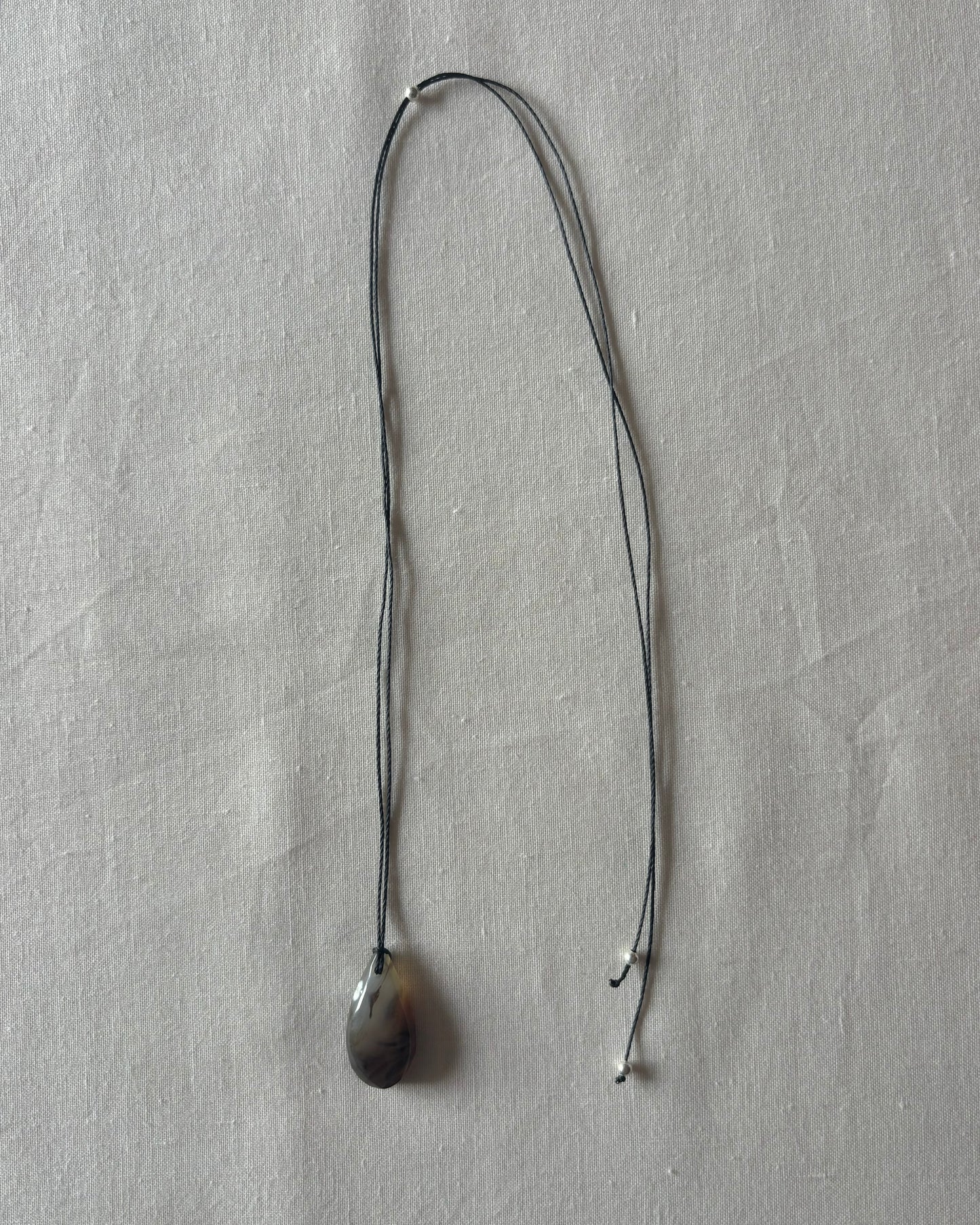 GREY / BROWN AGATE TEARDROP NECKLACE 01