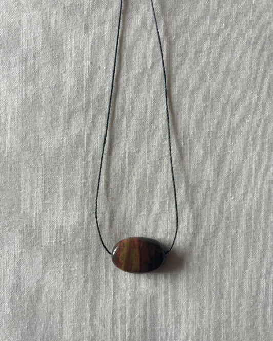 RED / BROWN AGATE OVAL NECKLACE 01
