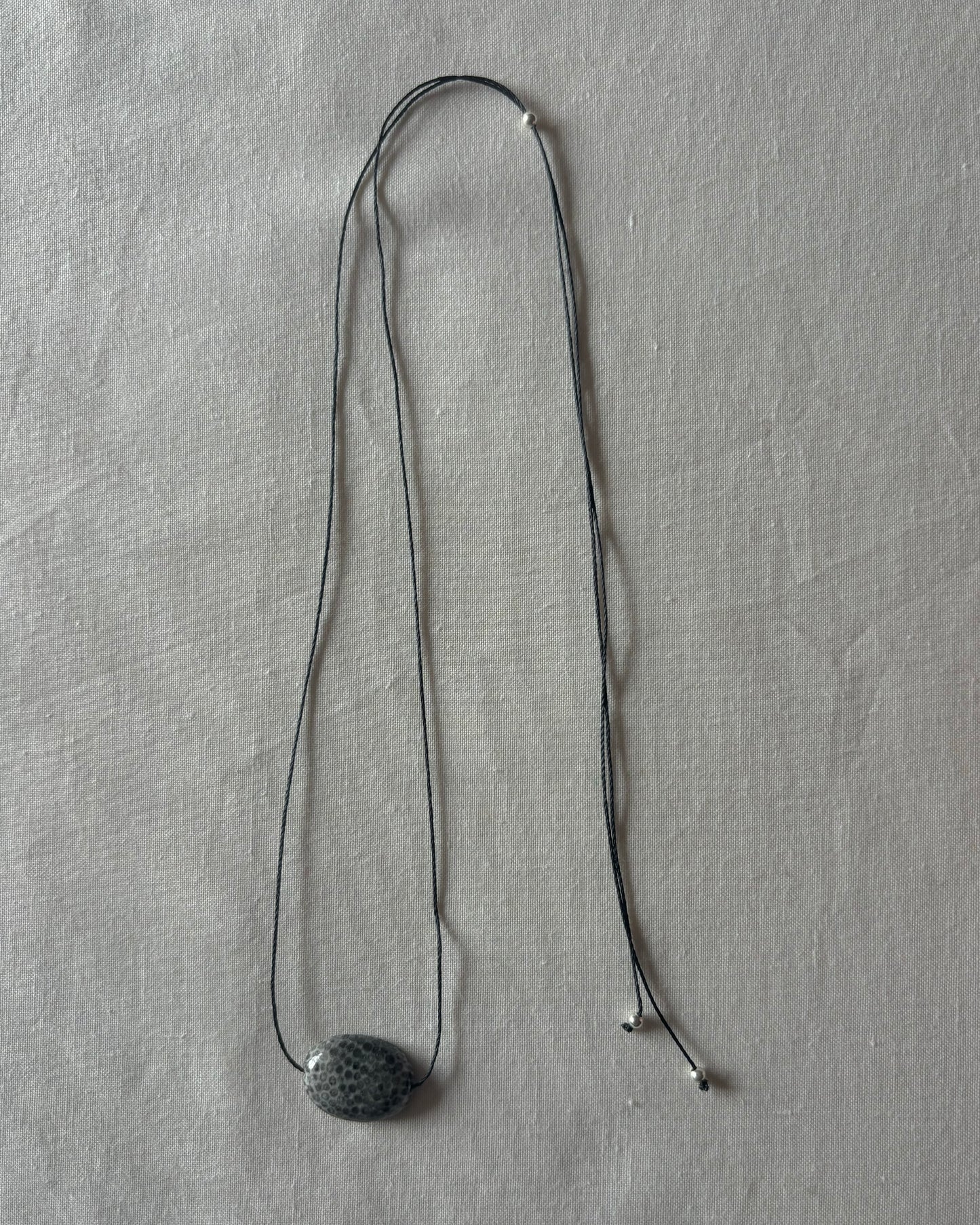 GREY FOSSIL CORAL OVAL NECKLACE 04