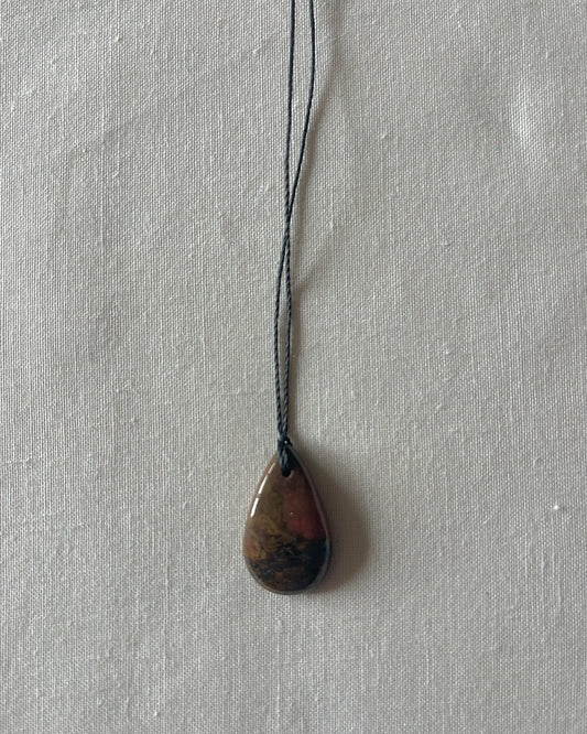 RED / BROWN AGATE TEARDROP NECKLACE 01
