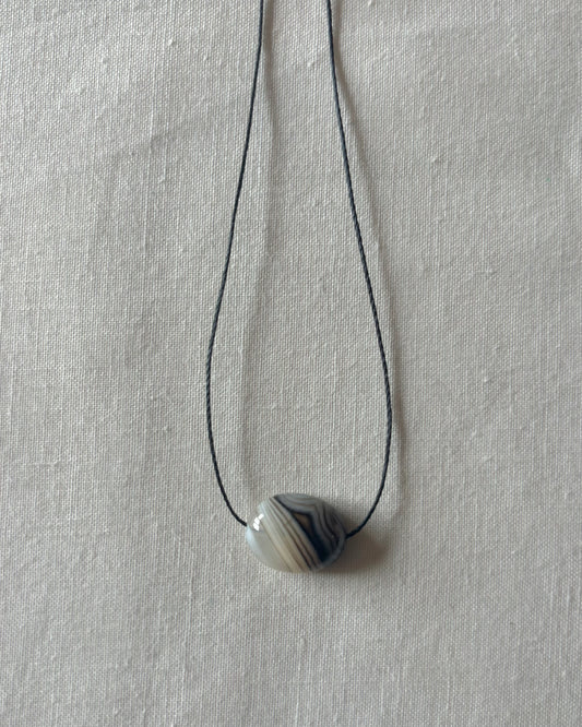 BROWN / IVORY AGATE OVAL NECKLACE 02