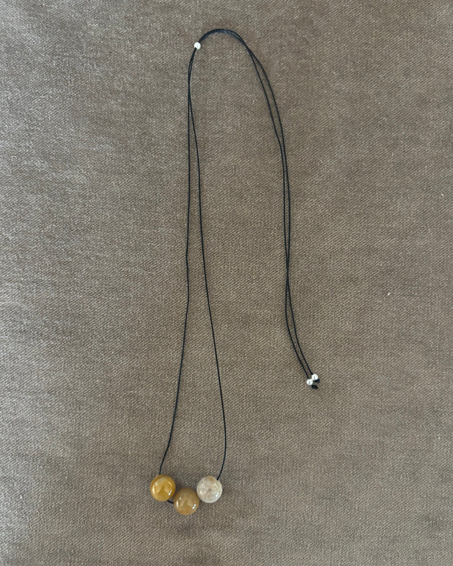 GREY / AMBER CHRYSANTHEMUM TRIPLE SPHERE NECKLACE 02