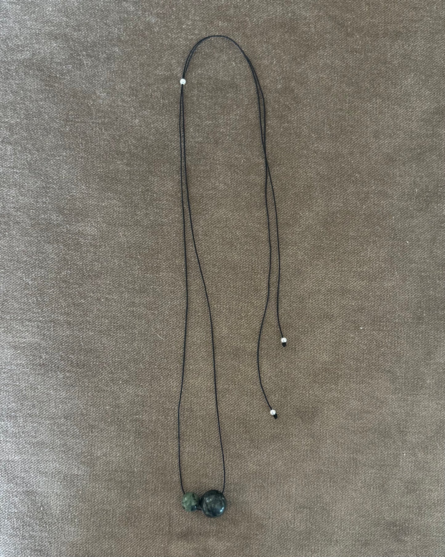 GREEN KAMBABA DOUBLE SPHERE NECKLACE 01