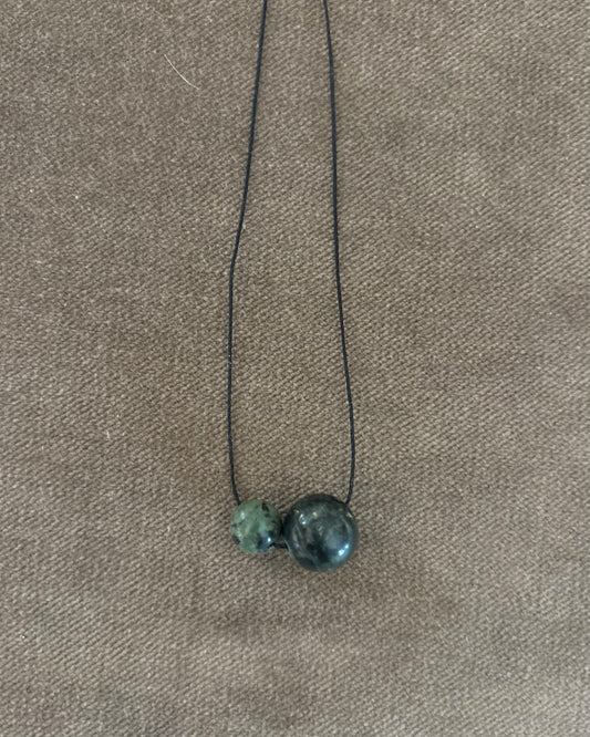 GREEN KAMBABA DOUBLE SPHERE NECKLACE 01