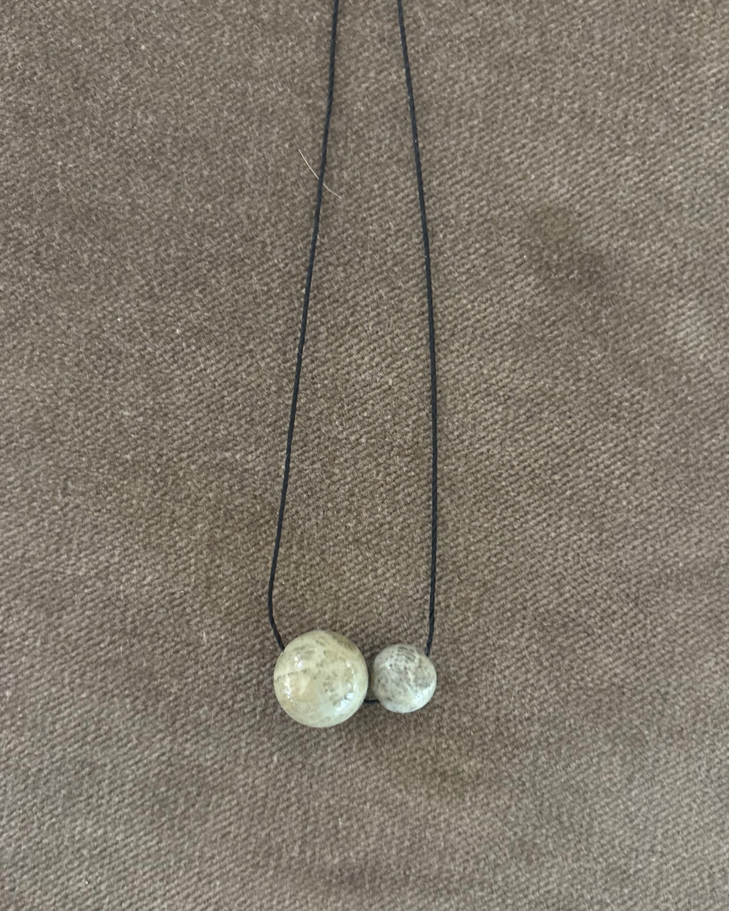 GREY CHRYSANTHEMUM DOUBLE SPHERE NECKLACE 06