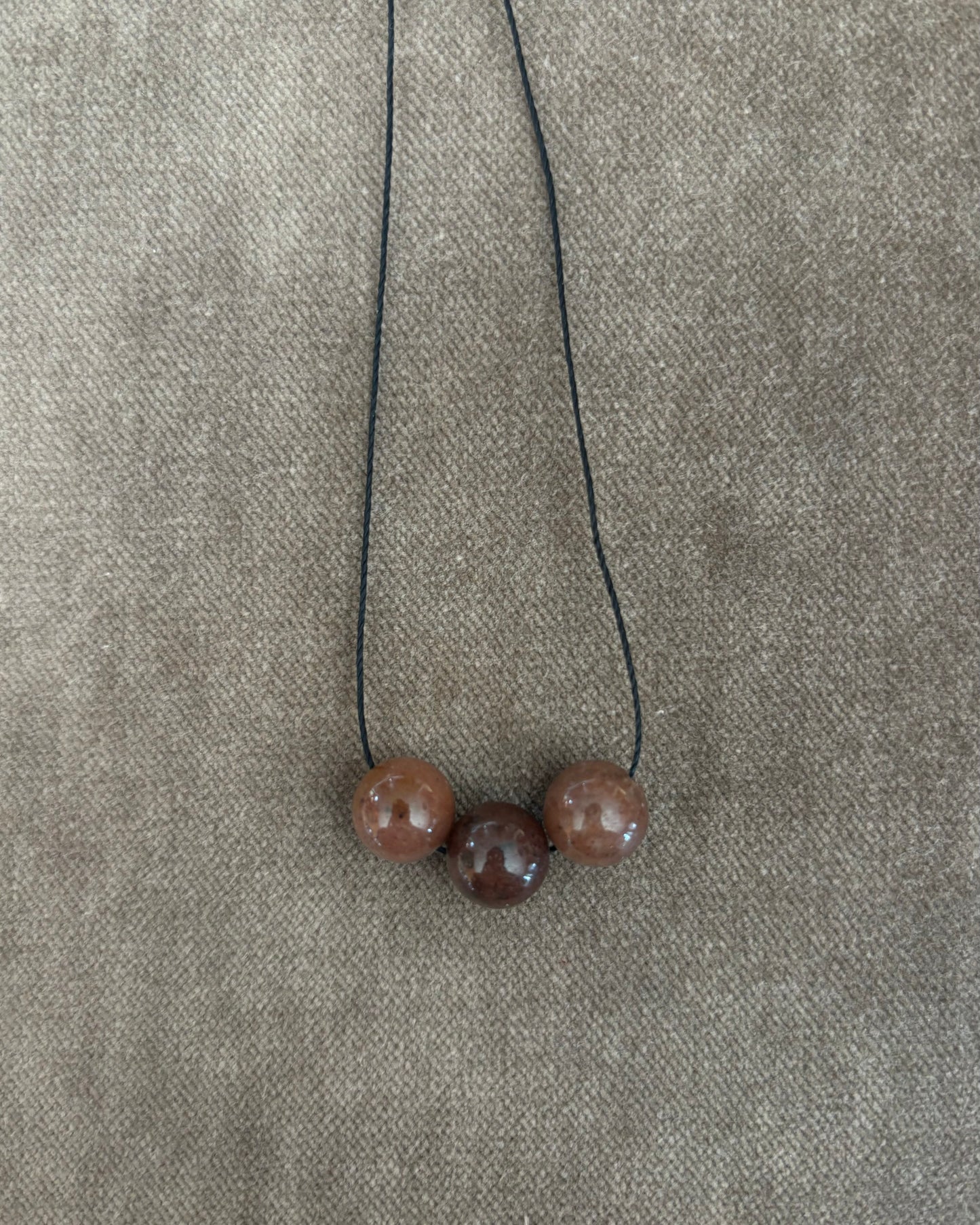 BROWN CHALCEDONY TRIPLE SPHERE NECKLACE 01