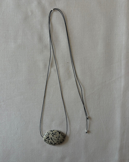 DALMATION JASPER OVAL NECKLACE 01